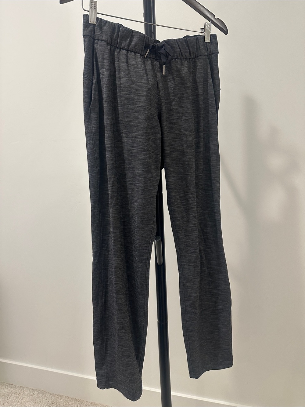lululemon athletica Women's Charcoal Heather Jogger Pants